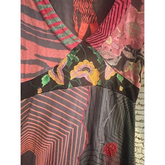 Vintage Desigual V-Neck Multicolored Multi Pattern Graffiti Size M Womens Dress - Picture 7 of 12